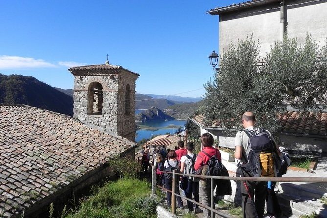 2 days: Hike the peak, Kayak the lake, visit Castle and best food - Lago del Turano: kayaking time and why summer matters