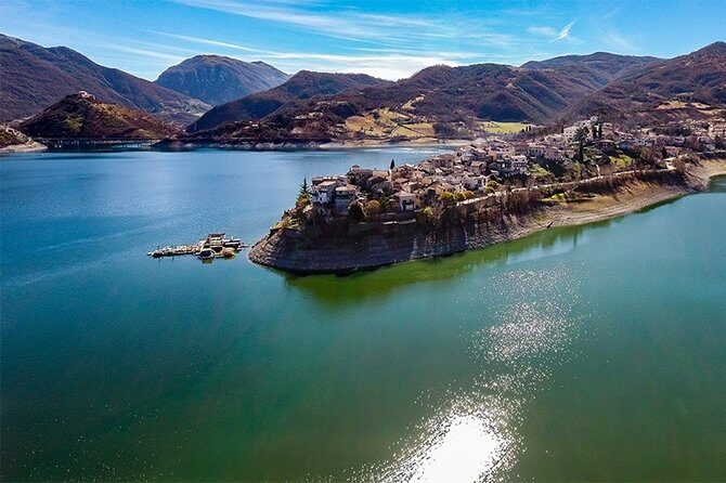 2 days: Hike the peak, Kayak the lake, visit Castle and best food - Getting there: group size, transport, and what’s truly covered