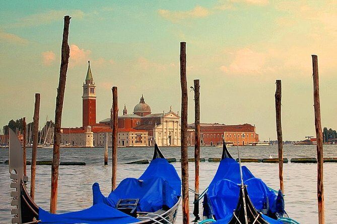 2-Days Venice trip from Rome - private tour - The Gondola Ride: Where Venice Becomes Quiet