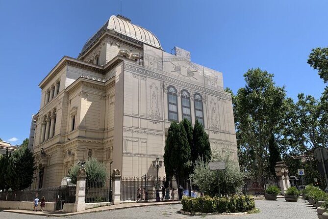2 Hour Guided Walking Tour in Trastevere and Jewish Ghetto - Where you start and where you finish (and why the route feels efficient)