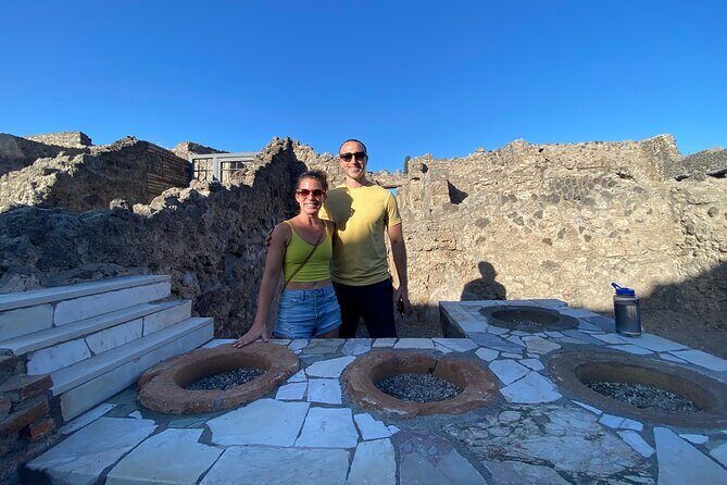 2 Hours Pompeii Group Tour with Archaeologist Guide and Skip the Line - Teatro Grande and performance spaces you can still read