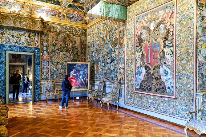 2 hours Tour of Galleria Colonna - The guide makes the difference: Rebecca and Mossimo energy