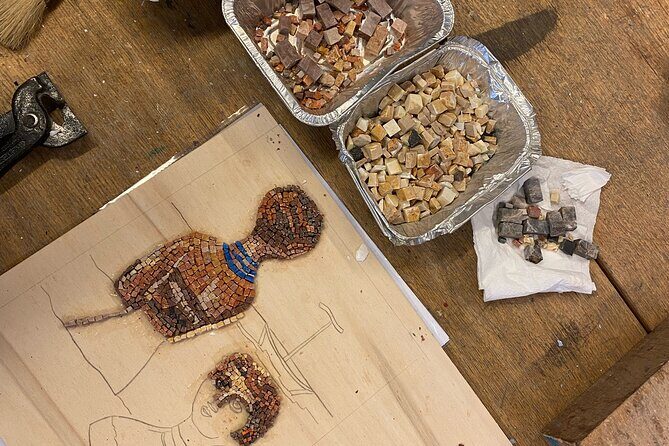 3 Hour Mosaic Lesson in Rome - Maria Teresa and your hands-on mosaic desk time