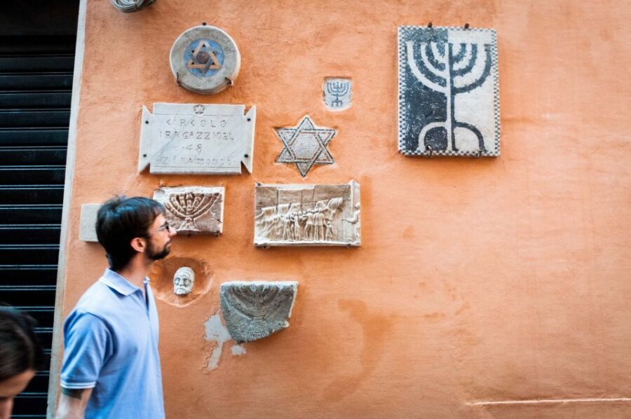 3-Hour Trastevere and Jewish Ghetto Guided Walking Tour - Piazza Santa Maria in Trastevere: one of Rome’s oldest church squares