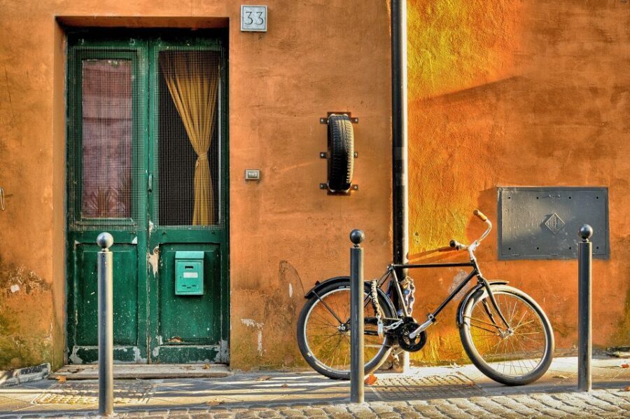 3-Hour Trastevere and Jewish Ghetto Guided Walking Tour - Guide quality is the difference between a walk and a lesson