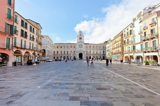 8-Days Best of Italy Trip from Rome with Florence and Venice - Hotels and meals: where the trip feels great, and where it can stumble