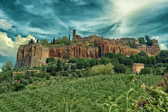 A One Day experience in Orvieto from Rome - Duomo di Orvieto: Gothic-meets-Romanesque and why 30 minutes is enough