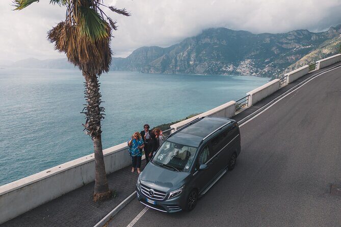 Affordable Private Luxury Limousine from Rome to Positano - A Driver Who Plans the Route: How You Avoid Losing Time