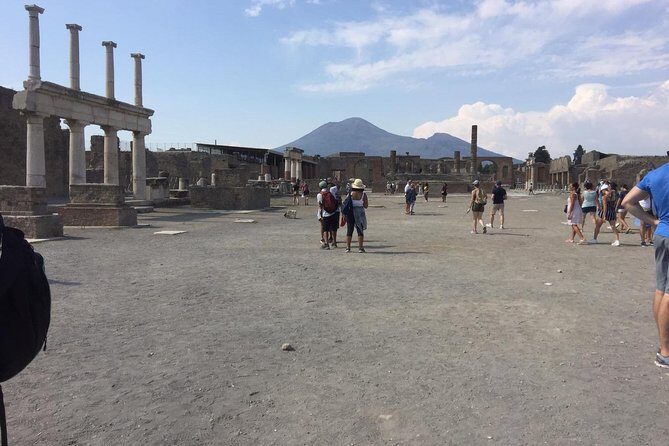 All-Inclusive Pompeii Tour with Guide, Lunch & Ticket from Rome - How the Rome to Pompeii day trip runs (timing that matters)