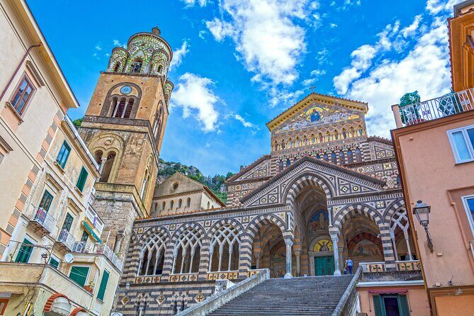 Amalfi Coast Sightseeing Bus Tour from Pompeii - Stop 1: Amalfi in 80 minutes—Duomo views and narrow streets
