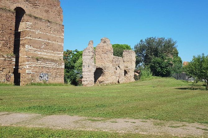 Ancient Appian Way PRIVATE Bike Tour - Cecilia Metella and Castrum Caetani: a tomb that kept its shape