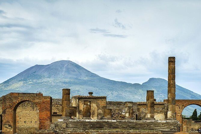 Ancient Pompeii Private Tour: Skip the Line & Kid-Friendly Option - Terme del Foro: the Roman bath sequence, room by room