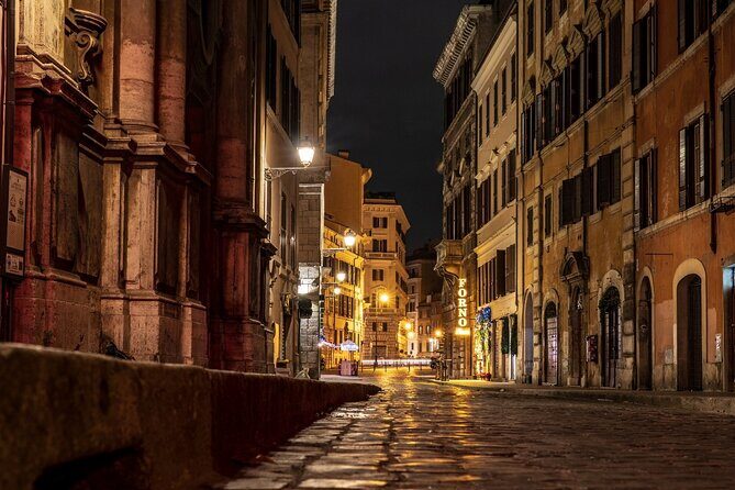 Ancient Rome at Twilight Walking Tour - Piazza del Colosseo: finishing with the lit-up Colosseum