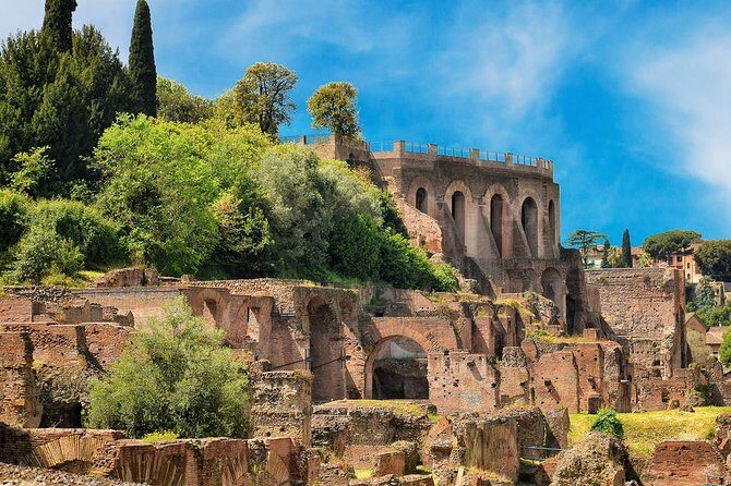 Ancient Rome Tour and Colosseum with Gladiator’s Gate (SHARED) - The best time to be smart: heat, water, and shoes