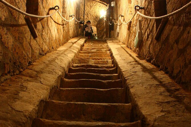 Aperitif in the famous underground caves of Orvieto - Practical tips that make this smoother in real life
