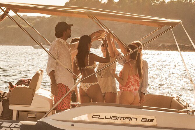 Aperitif on a boat at sunset in the Gulf of Naples - The best part for most people: the swim stop in Cineto Bay