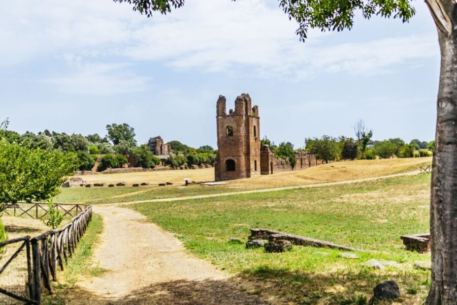 Appia Antica: Full Day Bike Rental with Customizable Routes - How the day flows: from Domine Quo Vadis to aqueduct views