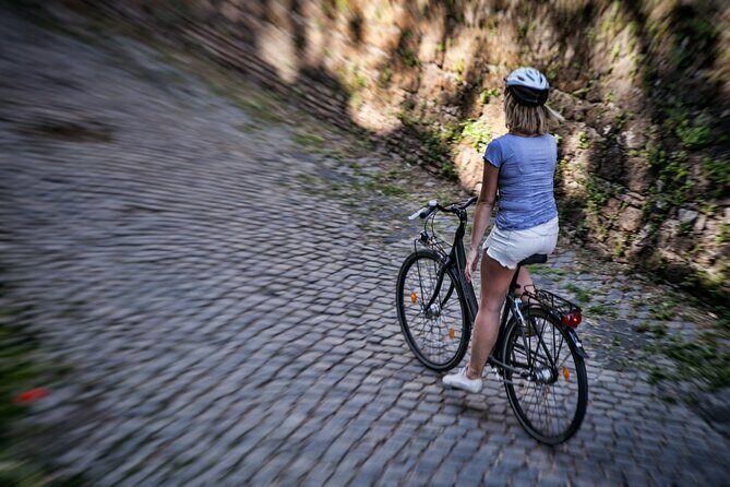 Appian Way and Aqueducts Electric Bike Tour - Circus Maximus to Porta San Sebastiano: Rome at full scale, then a surviving wall gate