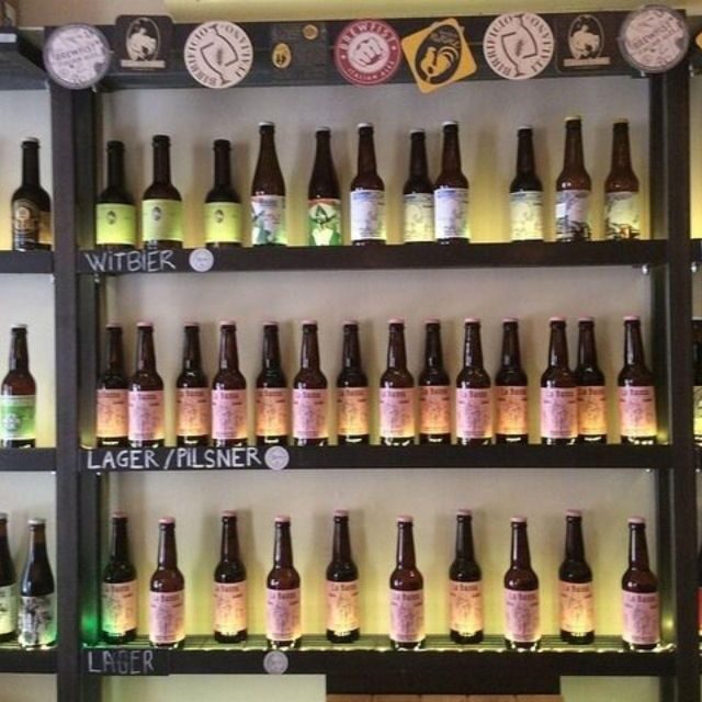 Art & Craft: Beer Tour with Street Art in Rome - Diavu and five iconic symbols