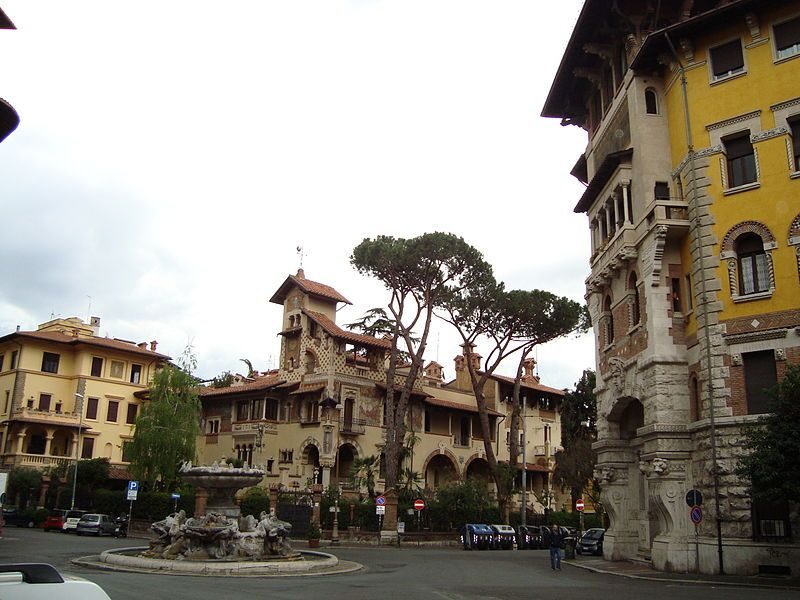 Art Nouveau Rome: Villa Torlonia & Coppedé Private Tour - Your guide matters: the difference between seeing and reading