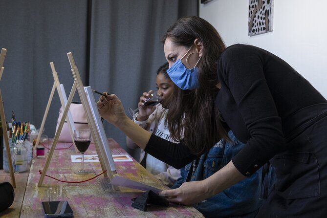 Art worshop with aperitif in Naples - Weather Plan: When Naples Turns Rainy
