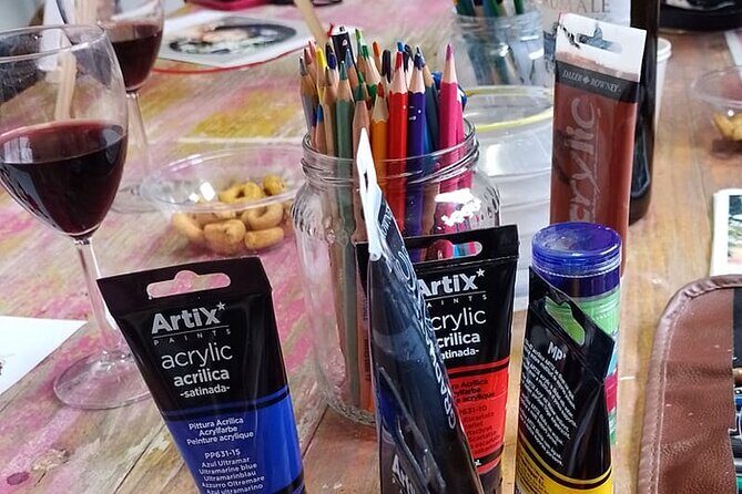 Art worshop with aperitif in Naples - Who This Workshop Fits Best (and Who Should Pass)
