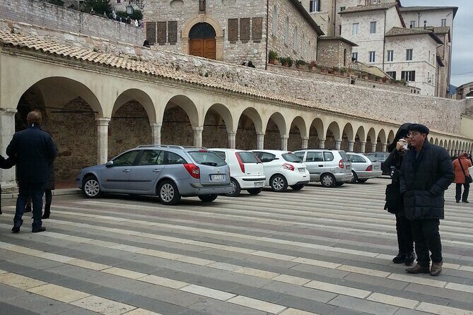Assisi and Cascia Private Day Tour from Rome with Lunch - Stop 3: St. Clare’s Basilica with pink stone and crypt relics
