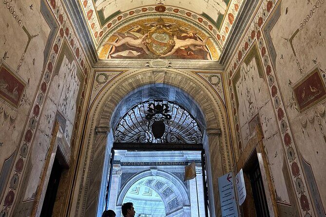 Audio guide in Vatican Museums and Sistine Chapel - Audio guide reality check: great value, but plan for occasional hiccups