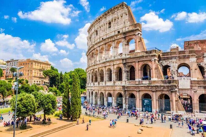 Audio Guided Tour - Colosseum, Roman Forum and Palatine Hill - Roman Forum highlights: Saturn, Septimius Severus, and Titus