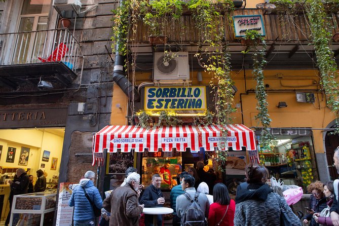Authentic Naples Street Food Tour With Local Expert Guide - Spritz and street-food culture: why the drinks fit the route