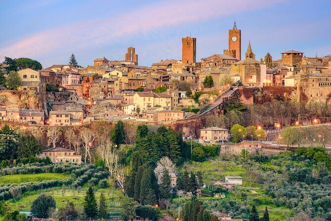 Bagnoregio & Orvieto Day Trip from Rome with Wine Tasting & Lunch - The guide and driver make or break the day