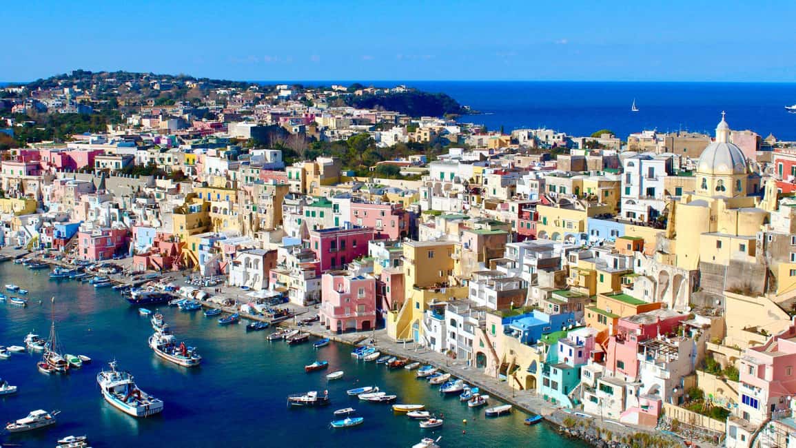 Best of Naples: Private Walking Tour with a Local - Piazza del Plebiscito: grandeur up close, plus the human context