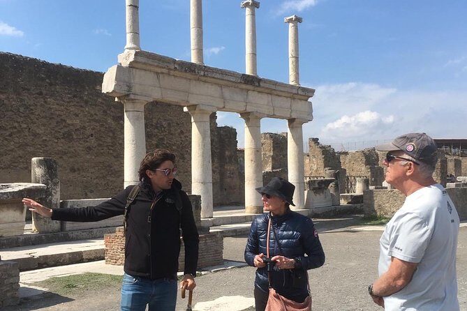 Best of Pompeii & Herculaneum: Private Tour with an Archaeologist - The private archaeologist factor: the Q&A that makes ruins make sense