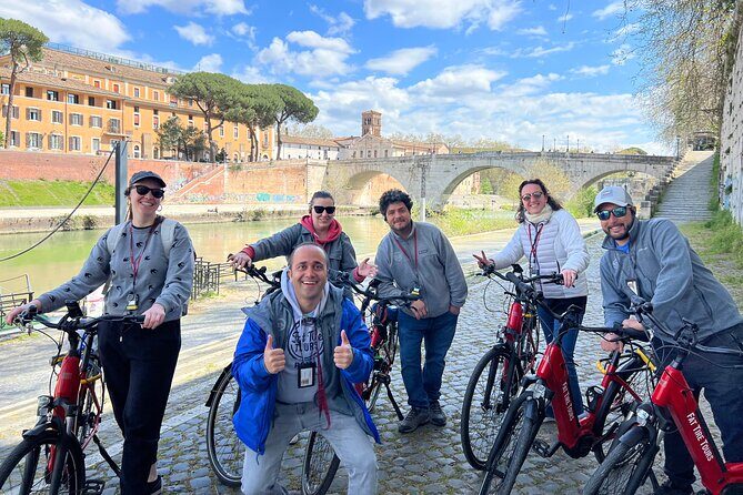 Best of Rome Electric Bike Tour - Pantheon exterior to Trevi Fountain: two icons, no ticket headache