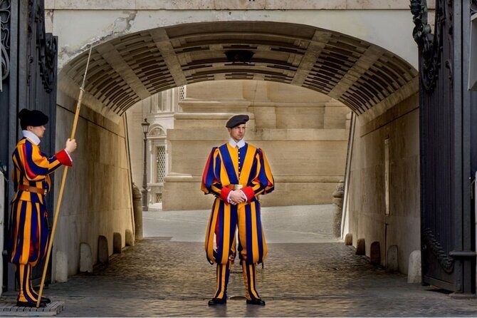 Best of Rome: Vatican & Colosseum Guided Tour - What to wear and bring so the day doesn’t bully you