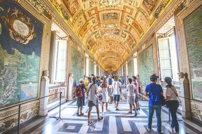 Best of the Vatican Tour: Fast Track Highlights - Guides make the difference: what you can expect from the style