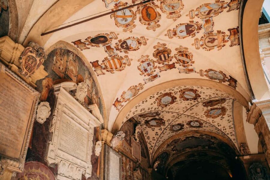 Bologna: Small-Group Tour with the Historic Archiginnasio - Group Size, Audio, and Guide Clarity: What to Watch