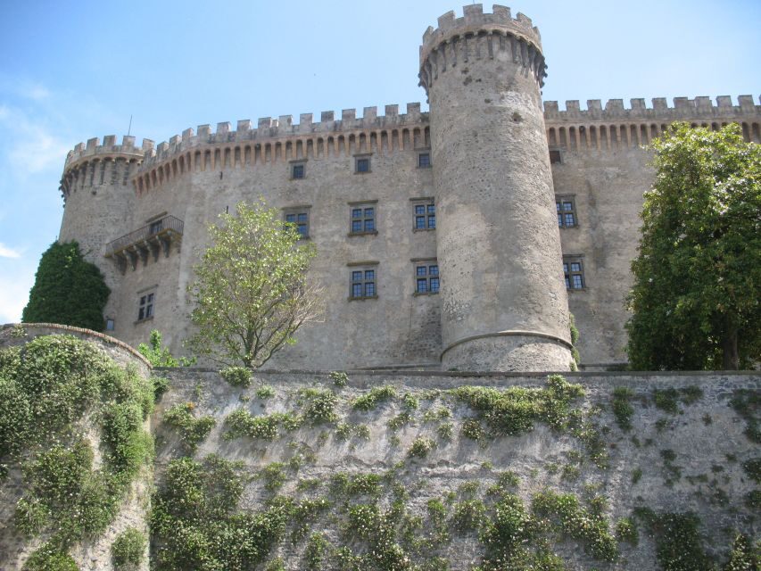 Bracciano: Odescalchi-Orsini ancient Castle Tour with Lunch - The Bracciano walk and Belvedere della Sentinella views