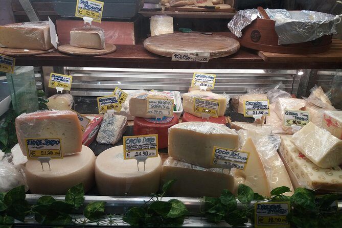 Budget-friendly Street Food Tour of Trastevere Quarter Smaller Group - Ponte Sisto Photos and a Fresh Gelato Finale