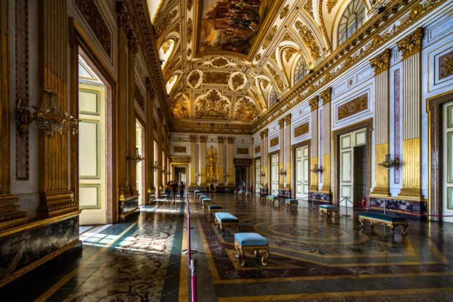Campania: Royal Palace of Caserta Guided Private Tour - Piazza Carlo di Borbone: Start Where the Palace Dominates the View