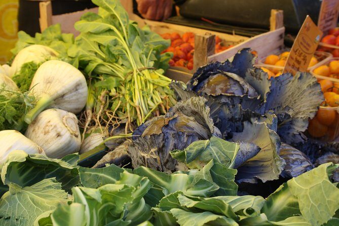 Campo dei Fiori Market and Trevi Fountain District Food & Wine Tour in Rome - Guide Style and Group Size: Why People Remember Marco, Greta, Bruno, and Matteo