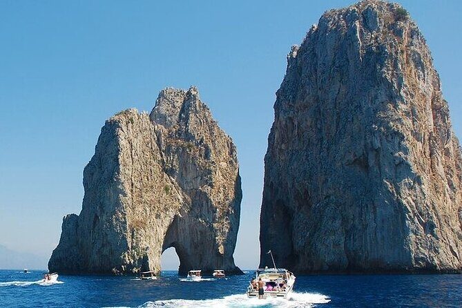 Capri Island in Private Luxury 40 feet Speedboat from Naples - Private 40-foot Speedboat From Naples: What You Get for the Money
