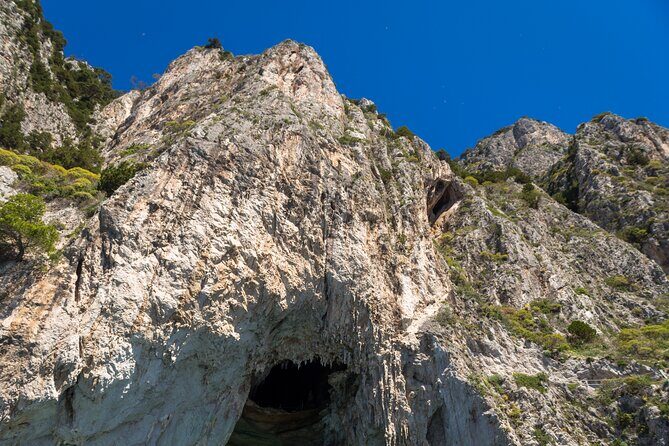 Capri Tour from Pompeii, Vico Equense & Castellammare di Stabia - Getting around without getting lost: map, timing, and the reality of Capri crowds