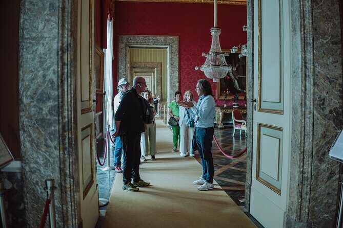 Caserta Royal Palace small group tour - The two-hour highlight circuit in the Royal Apartments