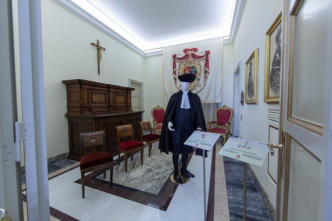 Castel Gandolfo: Papal Apartments and Secret Garden Entry Ticket - Price: is $28.91 good value for what you get?