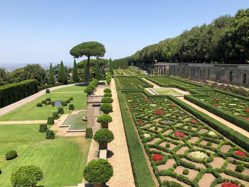 Castel Gandolfo: Papal Apartments and Secret Garden Ticket - Why Castel Gandolfo feels like a different world from Rome