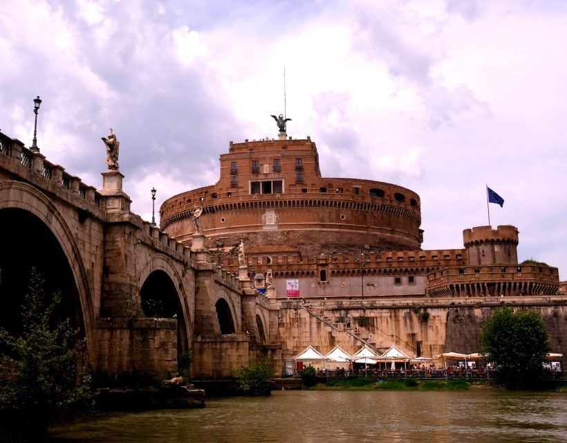 Castel Sant'Angelo: skip the line guided tour - tiered price - Why Castel Sant’Angelo feels different from most Roman sights
