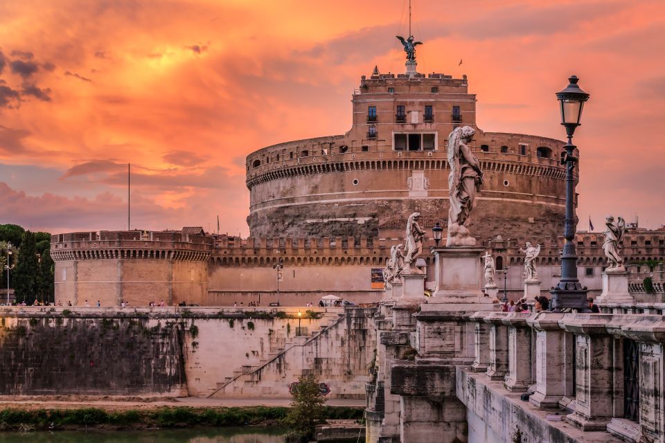 Castel Sant'Angelo | The Tomb of Hadrian Private Guided Tour - Straight into the fortress: what skip-the-line really buys you