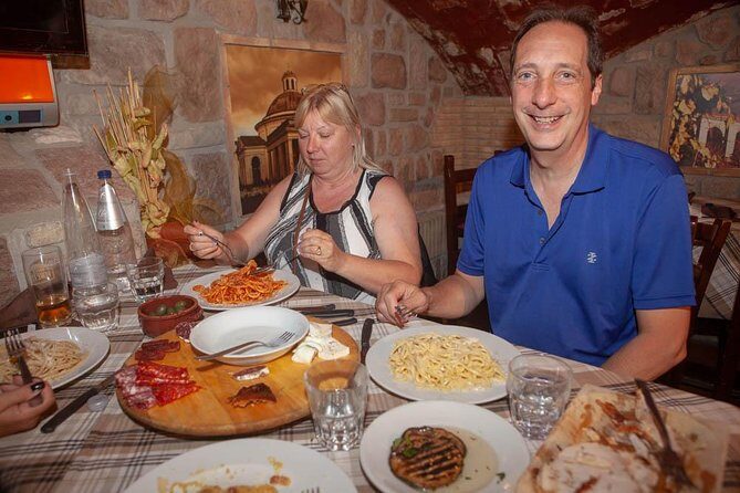 Castelli Romani Tour from Rome - Ariccia and porchetta: when lunch starts early