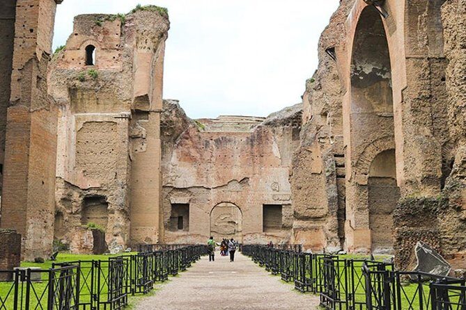 Catacombs and Rome Highlights Private Tour - Spanish Steps and Trevi: quick climbs, classic rituals